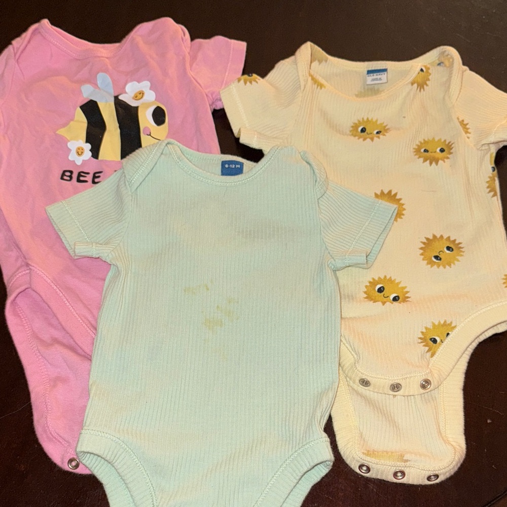 Old Navy Kids Bodysuits - Pink, Cream, and Mint